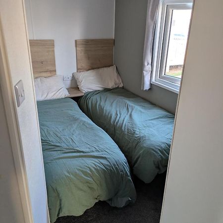 An Oasis Of Serenity In Camber Sands - Brand New 8 Berth Caravan Hotel Exterior foto