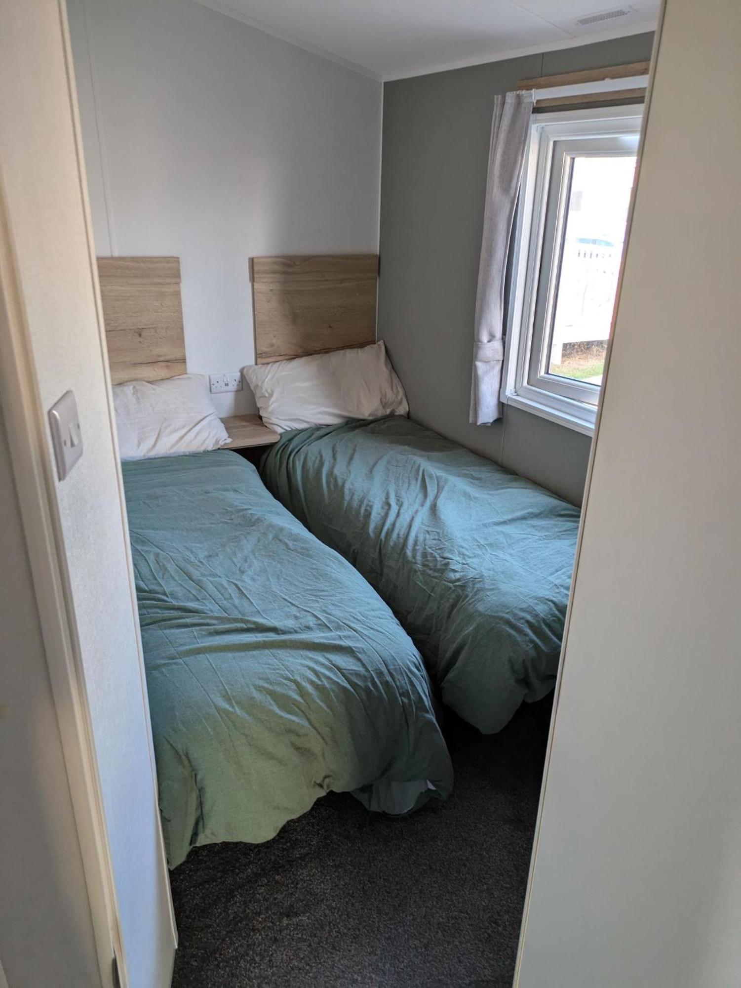 An Oasis Of Serenity In Camber Sands - Brand New 8 Berth Caravan Hotel Exterior foto